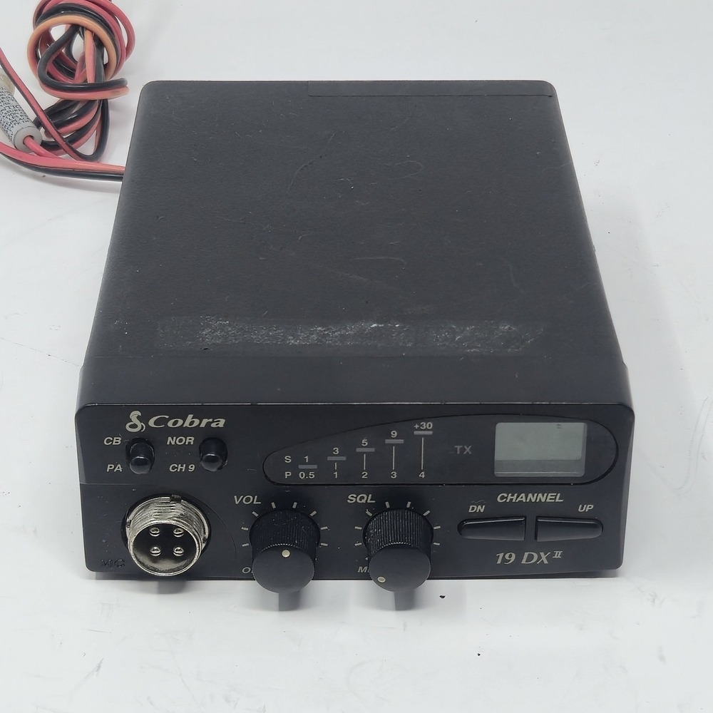 Cobra 19 DX II 40 Channel Compact Mobile CB Radio Transceiver Tested Excellent